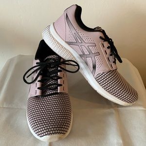 ASICS Torrance Gel Sneakers in Lavender - size 8